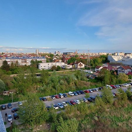 Lanterna Apartment - Free Parking In Garage Zagreb Exterior photo