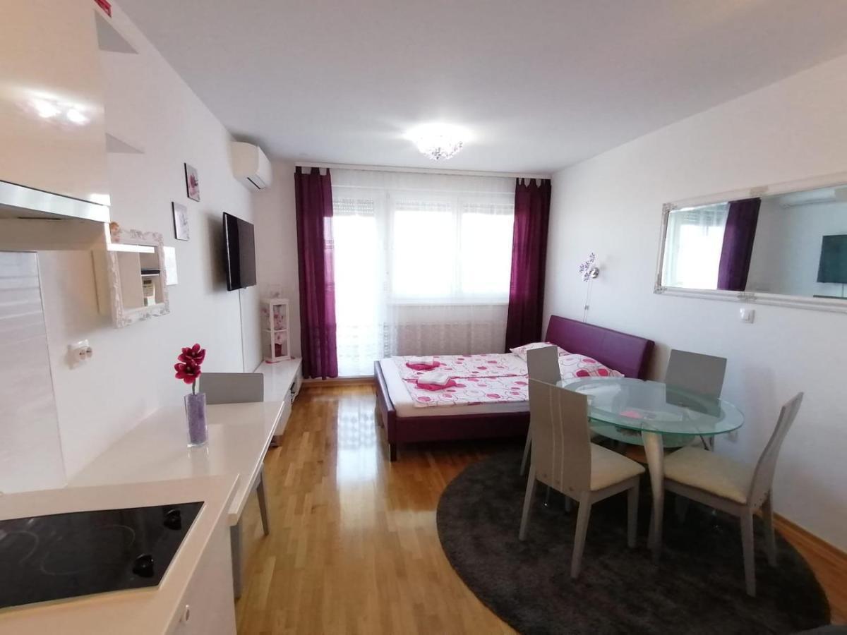 Lanterna Apartment - Free Parking In Garage Zagreb Exterior photo
