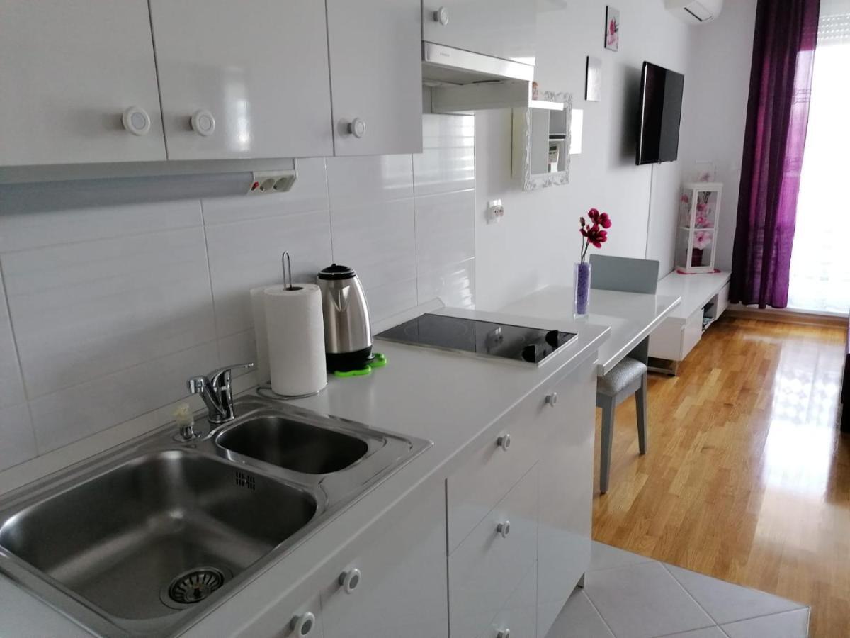 Lanterna Apartment - Free Parking In Garage Zagreb Exterior photo